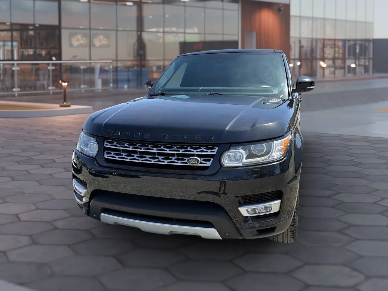Used 2014 Land Rover Range Rover Sport HSE image 20