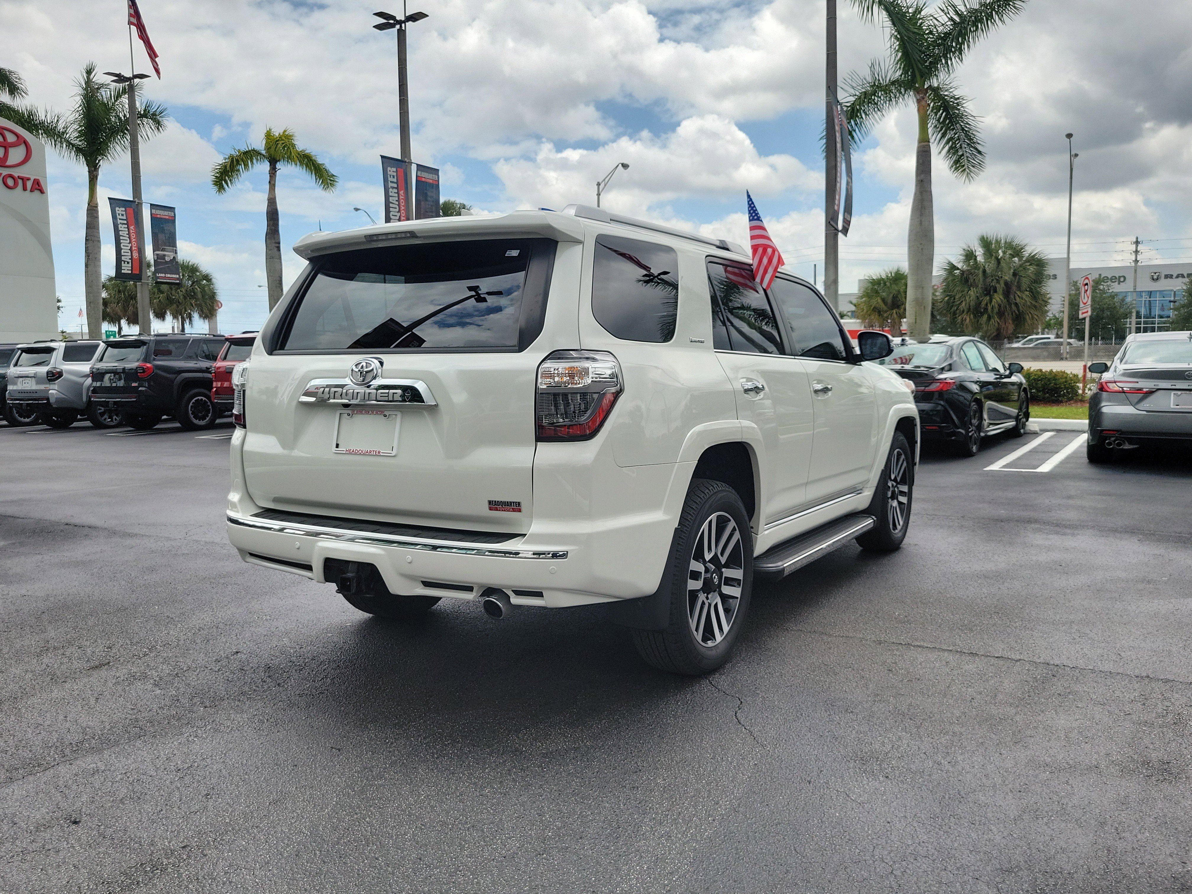 Used 2022 Toyota 4Runner Limited AWD/4WD image 11