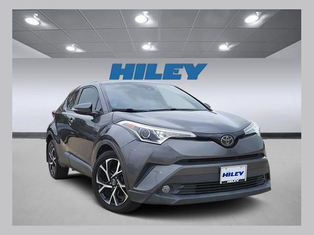 Used 2018 Toyota C-HR XLE FWD image 1