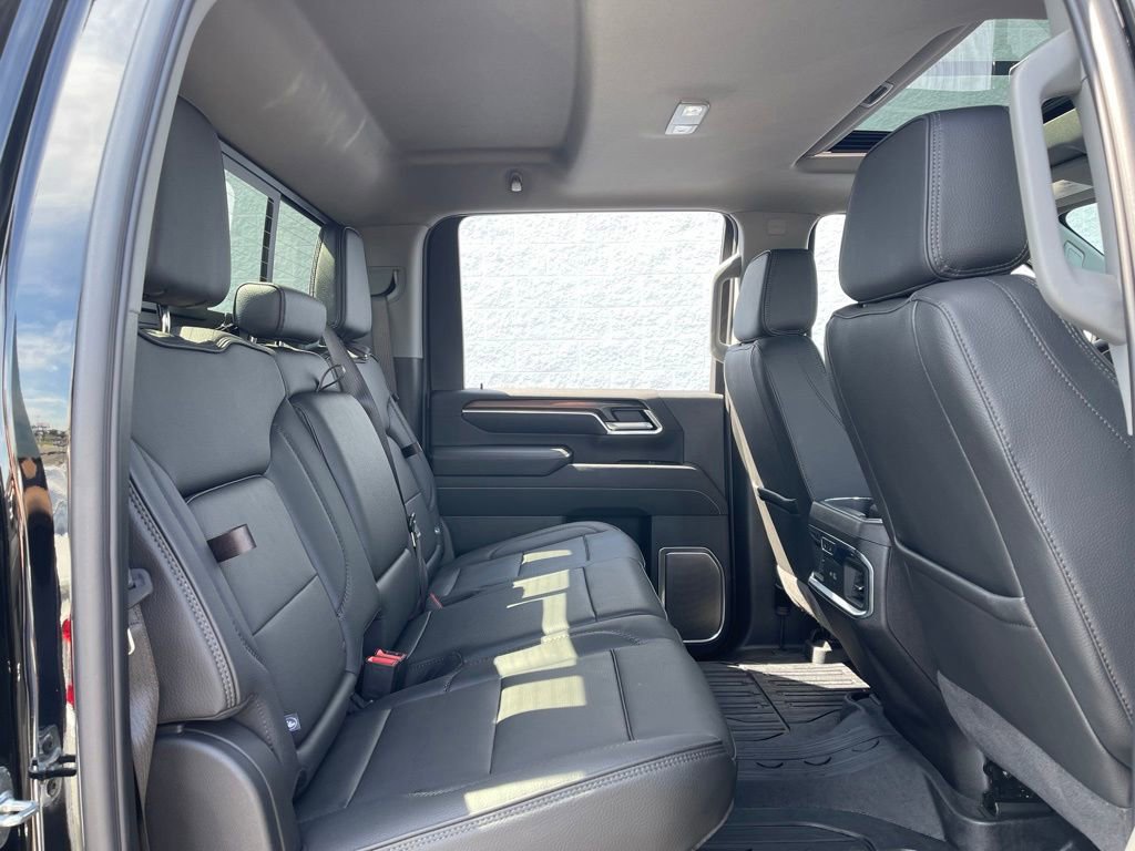 Used 2026 GMC Sierra 3500 Denali w/ Denali Reserve Package AWD/4WD image 40