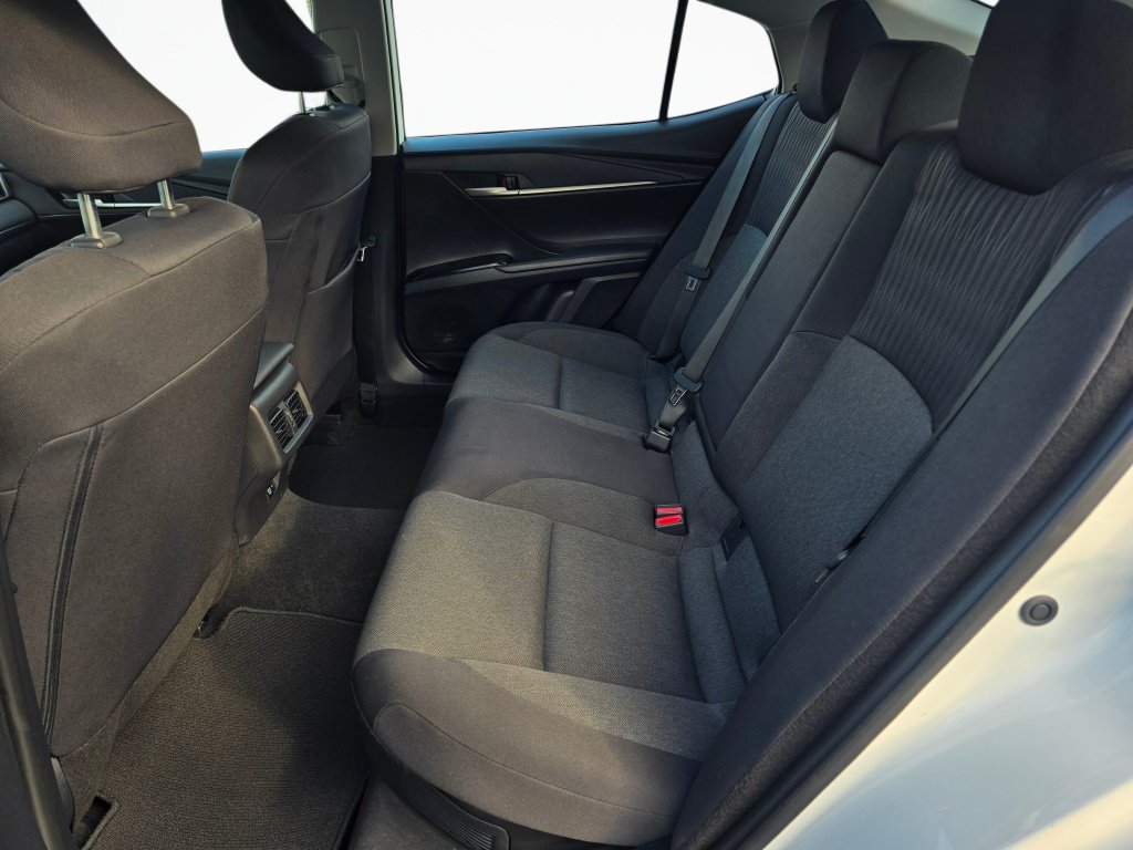 Used 2025 Toyota Camry LE FWD image 20