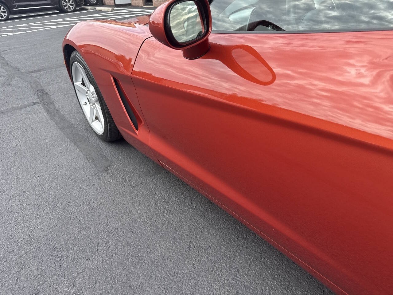 Used 2005 Chevrolet Corvette Coupe w/ Preferred Equipment Group RWD image 25