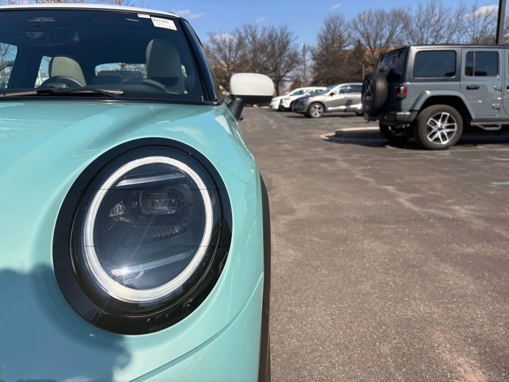 Used 2026 MINI Cooper S FWD image 11