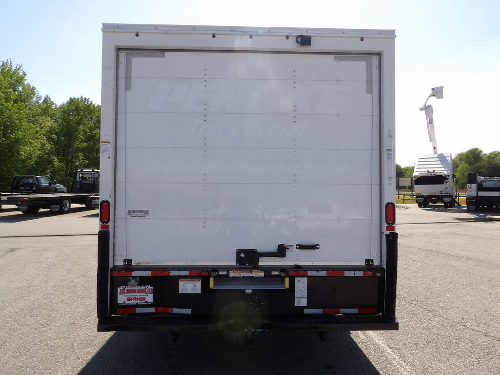 Used 2021 Ford E-350 and Econoline 350 Super Duty RWD image 6