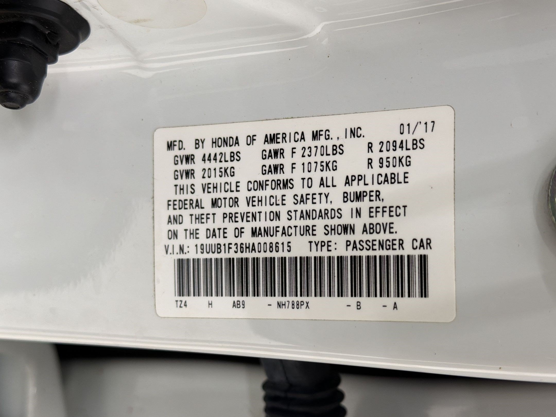 Used 2017 Acura TLX FWD image 18