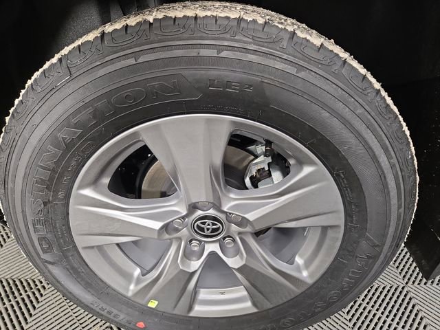 New 2025 Toyota RAV4 XLE image 12