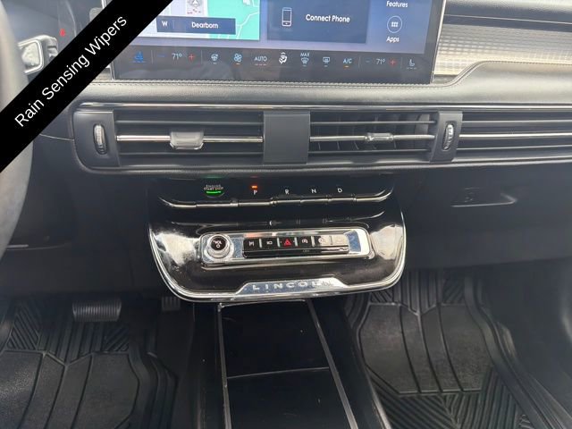 Used 2023 Lincoln Corsair Standard w/ Equipment Group 101A image 22