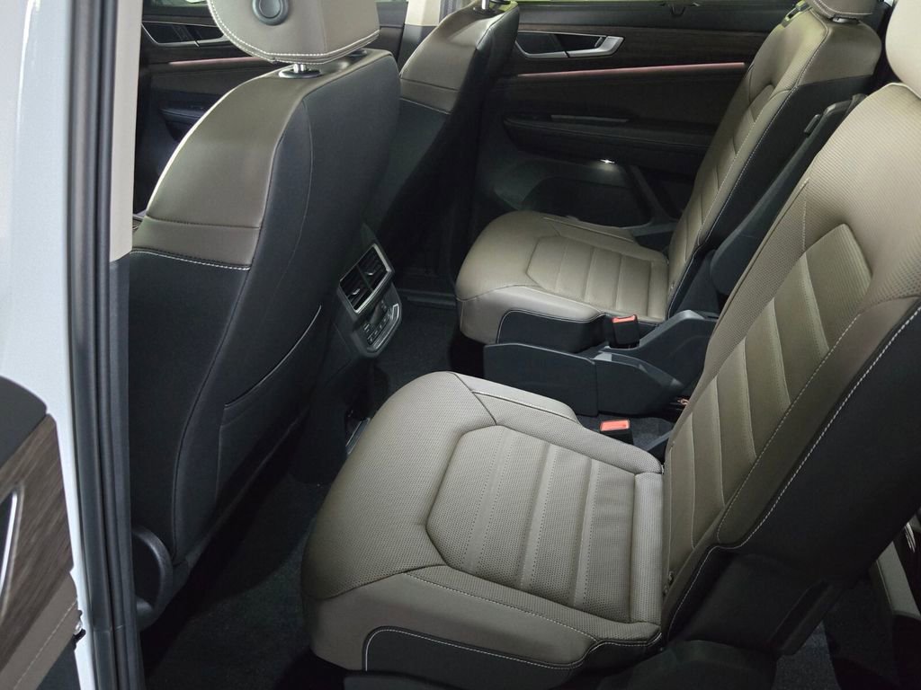 New 2026 Volkswagen Atlas SEL AWD/4WD image 7