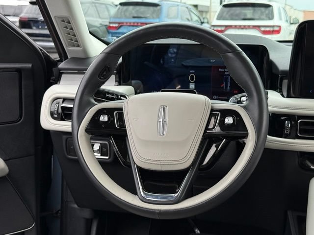 Used 2025 Lincoln Aviator Reserve w/ Jet Appearance Package AWD/4WD image 9