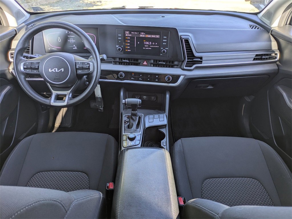 Used 2023 Kia Sportage LX image 15
