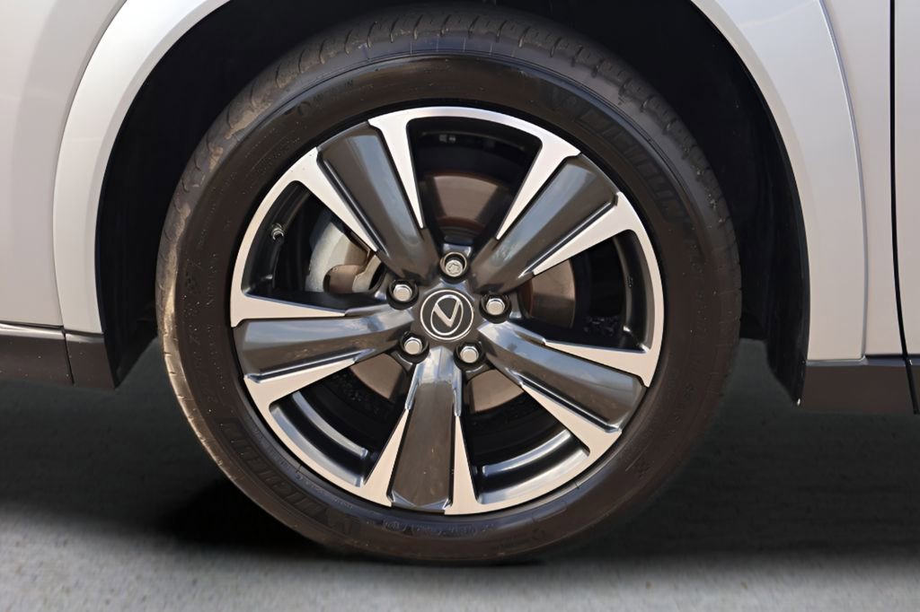 Used 2023 Lexus UX 250h FWD w/ Accessory Package (Z2) image 29