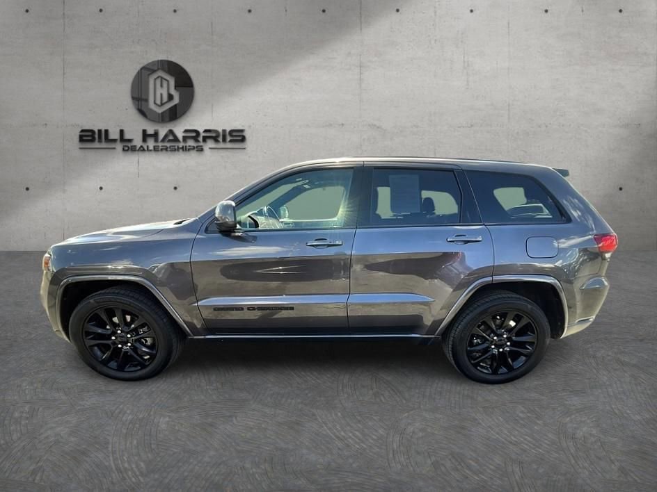 Used 2021 Jeep Grand Cherokee Laredo X image 10