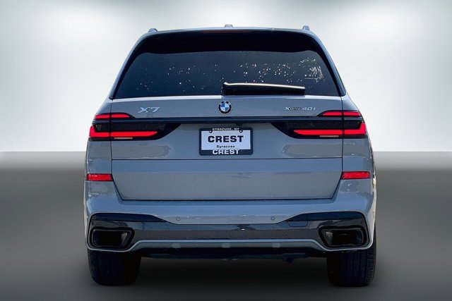Used 2026 BMW X7 xDrive40i AWD/4WD image 3