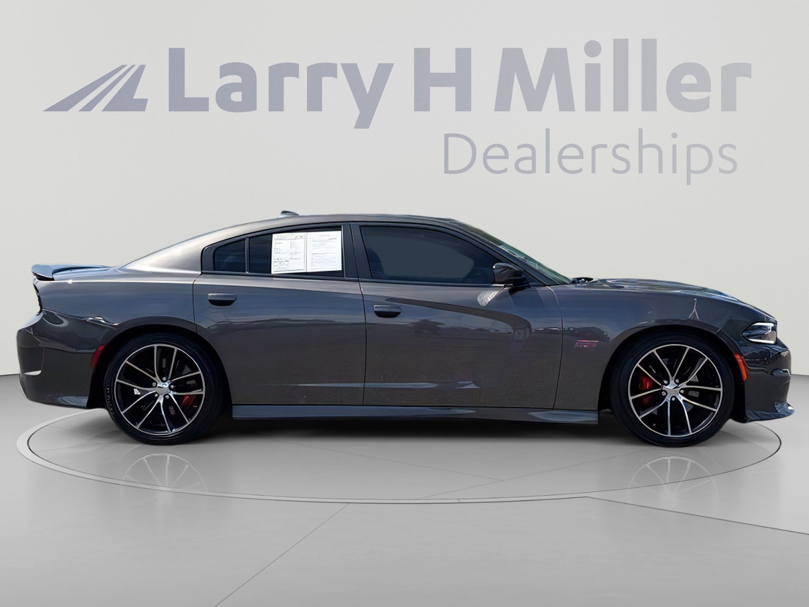 Used 2016 Dodge Charger R/T Scat Pack w/ Technology Group RWD image 8