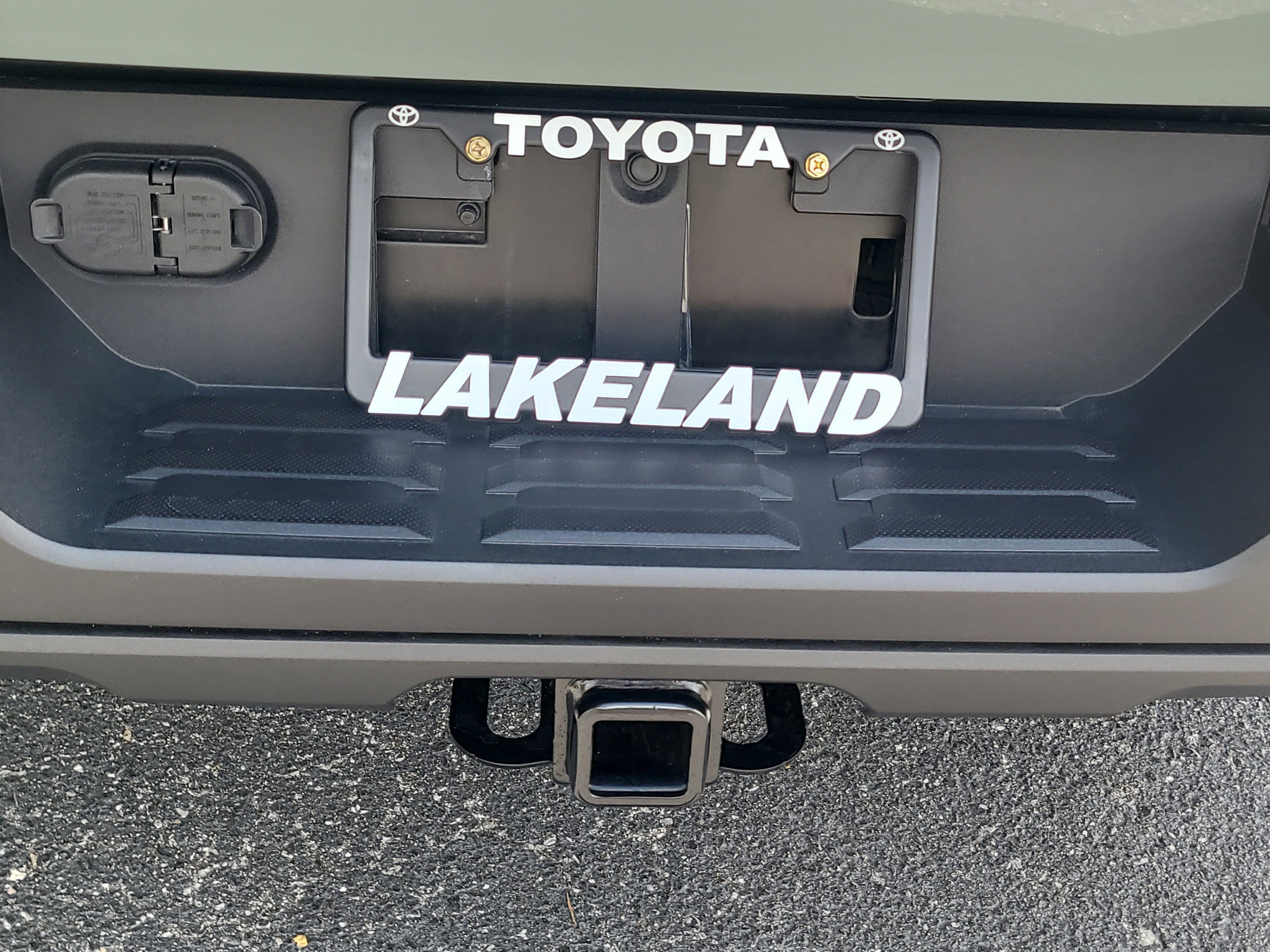 Certified 2026 Toyota Tundra Platinum w/ TRD Off-Road Package AWD/4WD image 11