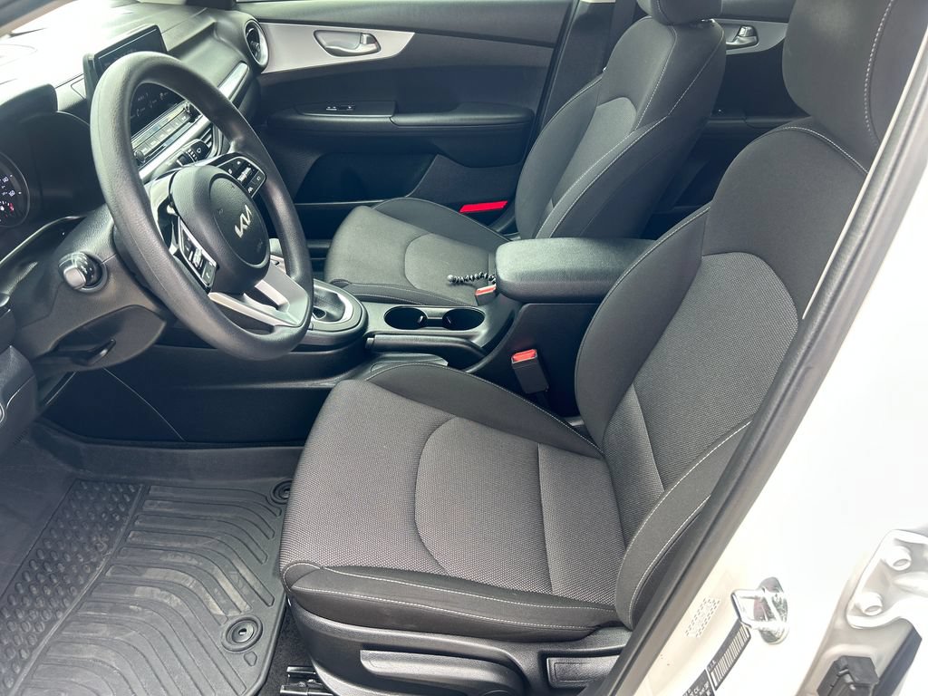 Used 2024 Kia Forte LXS FWD image 10