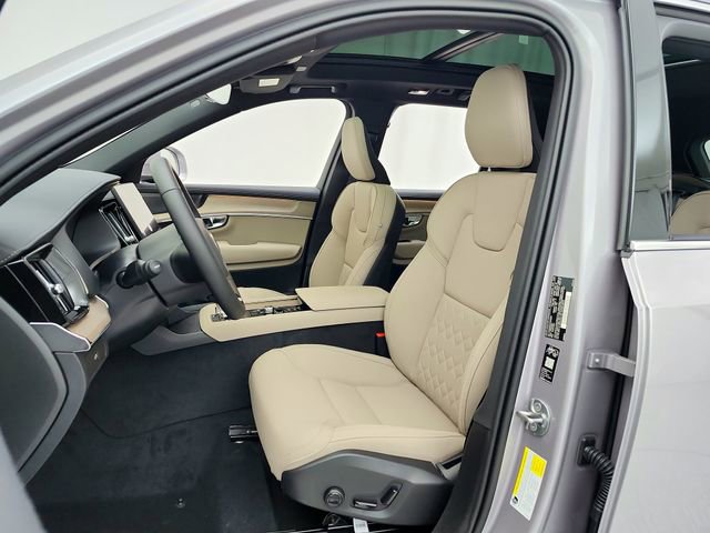 New 2026 Volvo XC90 B6 Plus w/ Protection Package image 17