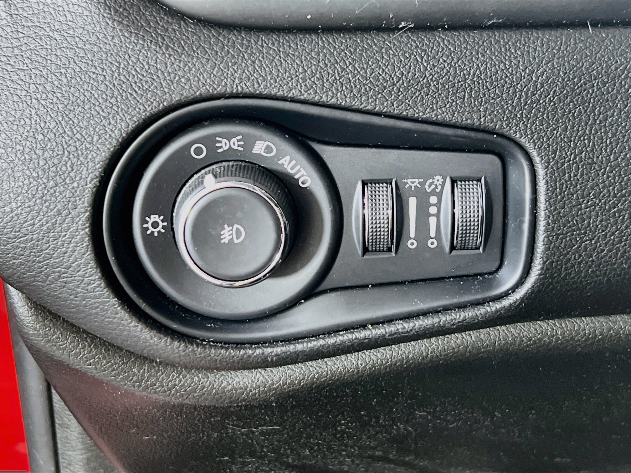 Used 2022 Jeep Renegade Latitude w/ Convenience Group AWD/4WD image 10