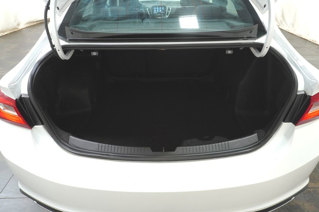 Used 2022 Chevrolet Malibu RS w/ LPO, Floor Liner Package image 5