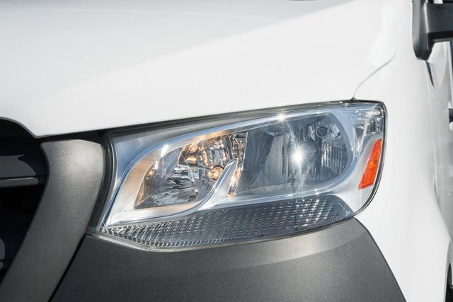 Used 2024 Mercedes-Benz Sprinter 2500 image 12