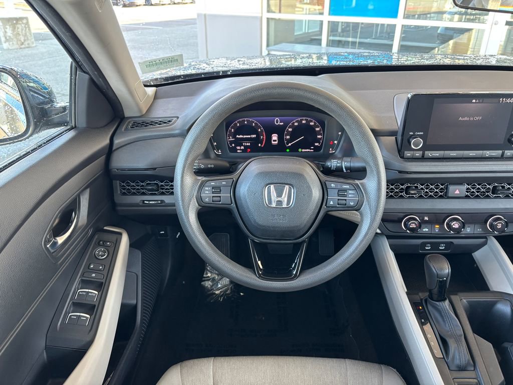 Used 2023 Honda Accord LX image 10
