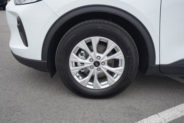 Used 2023 Ford Escape Active image 11