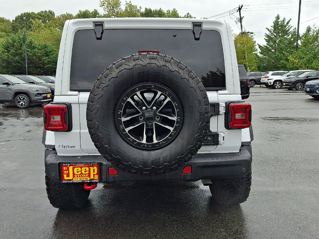 Certified 2026 Jeep Wrangler Unlimited Rubicon AWD/4WD image 5