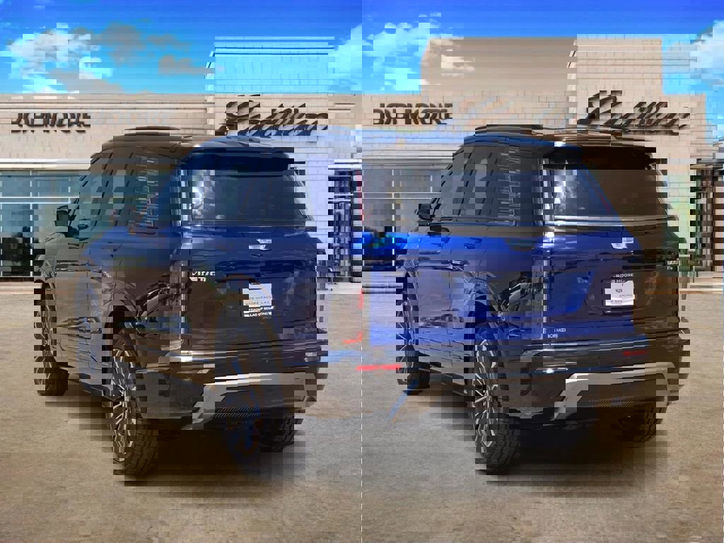 New 2026 Cadillac Vistiq Sport w/ LPO, Floor Liner Package image 5