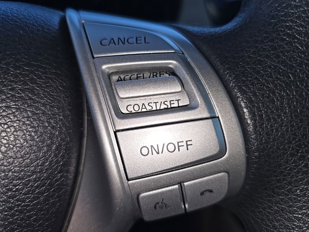 Used 2016 Nissan Rogue SV w/ SV Premium Package image 22