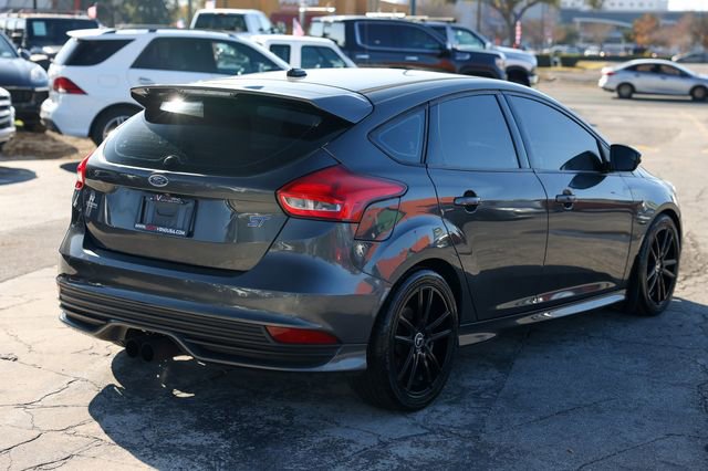 Used 2016 Ford Focus ST FWD image 16