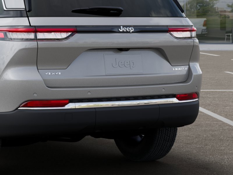 New 2025 Jeep Grand Cherokee Limited image 13