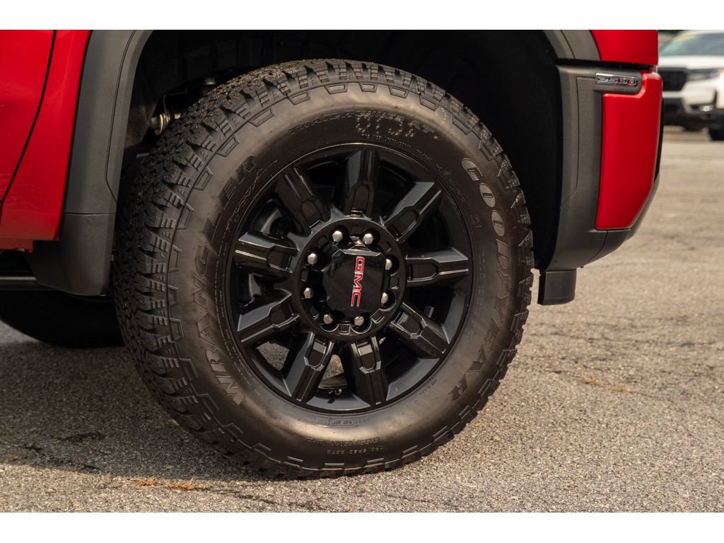 New 2026 GMC Sierra 2500 AT4 w/ AT4 Premium Plus Package AWD/4WD image 10