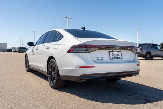 Used 2025 Honda Accord SE image 5