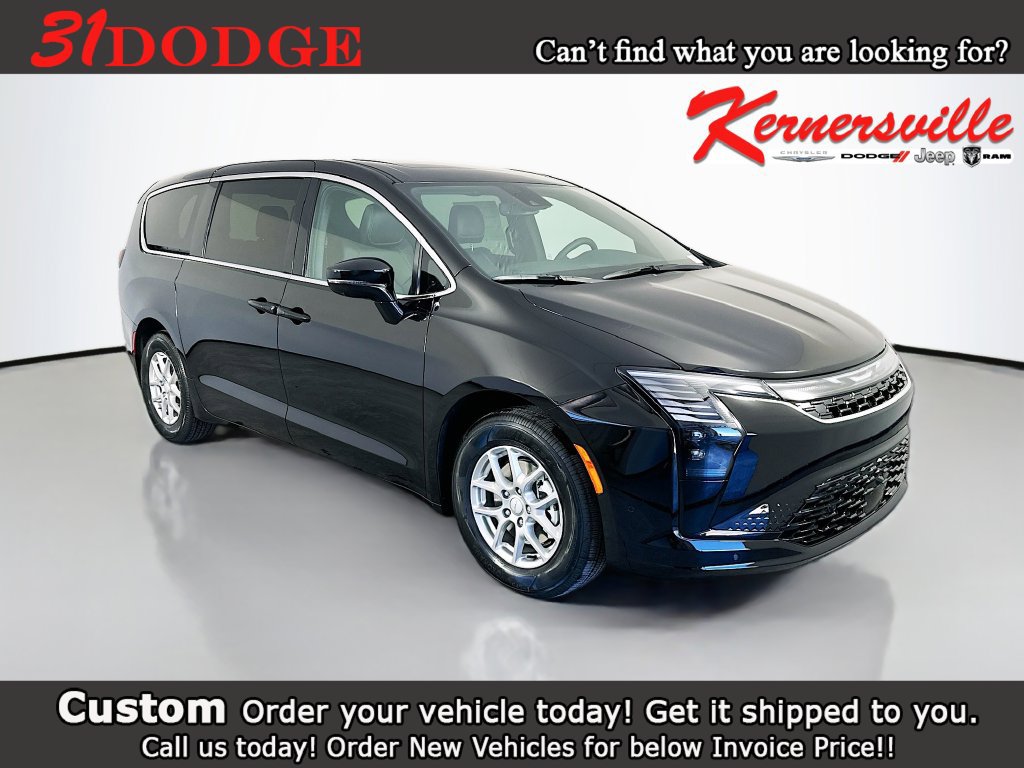 New 2027 Chrysler Pacifica Select w/ Family Tech Group