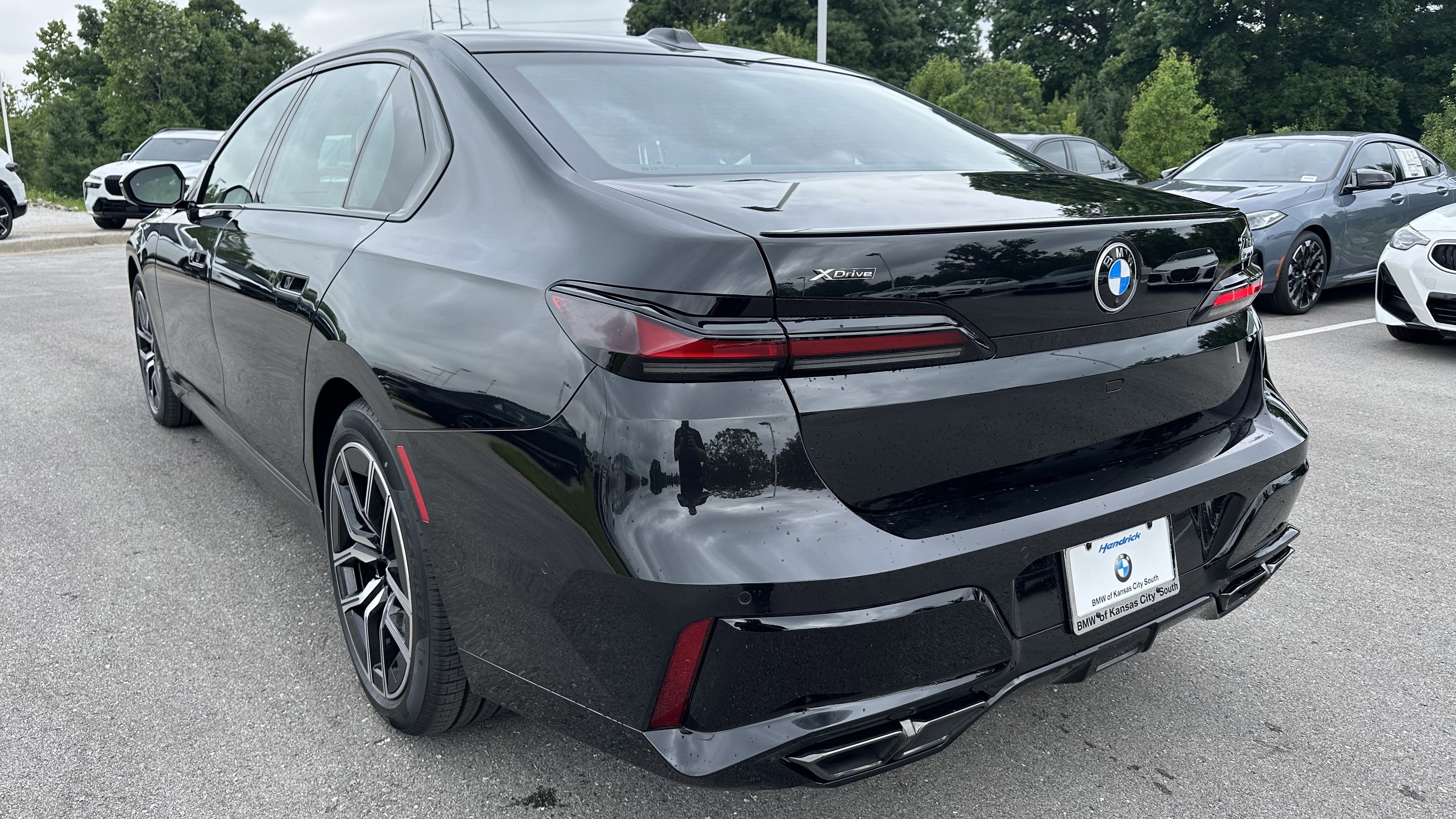 New 2025 BMW 760i xDrive w/ Executive Package image 8