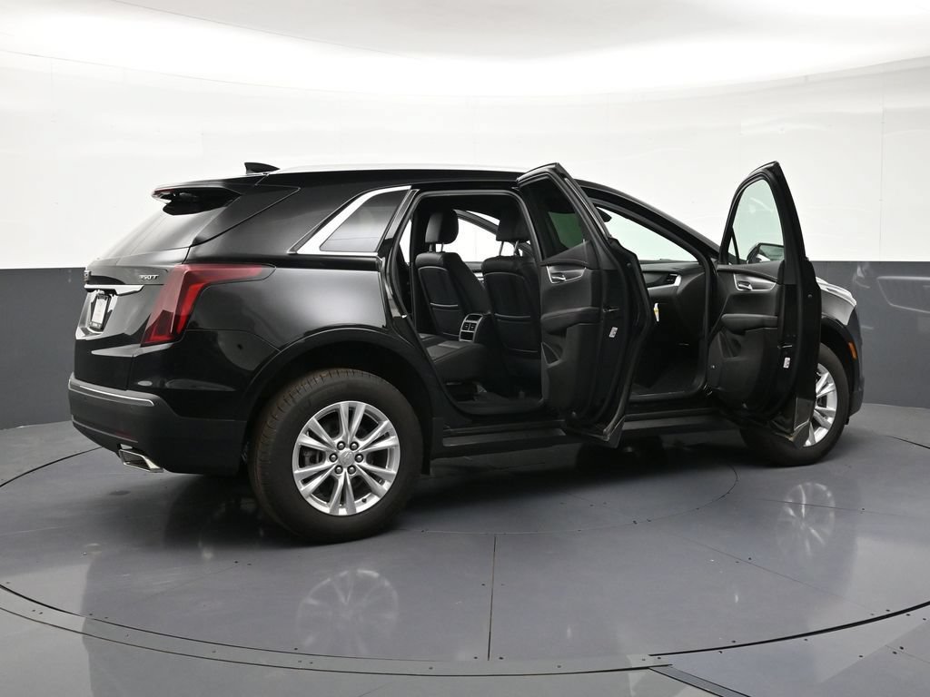Used 2025 Cadillac XT5 Luxury FWD image 32