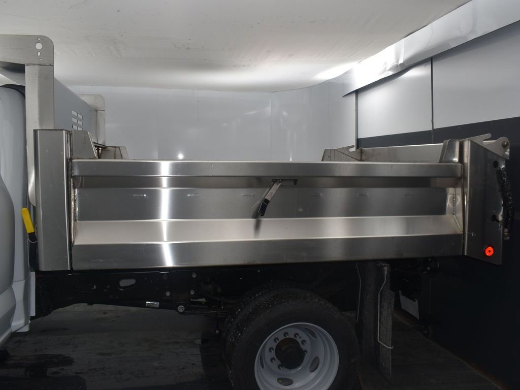 New 2026 Ford F450 XL w/ XL Chrome Package image 3