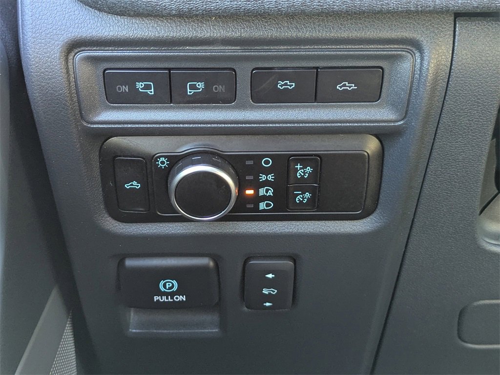 Used 2023 Ford F150 Lightning Lariat image 23