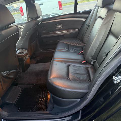 Used 2005 BMW 745Li image 11