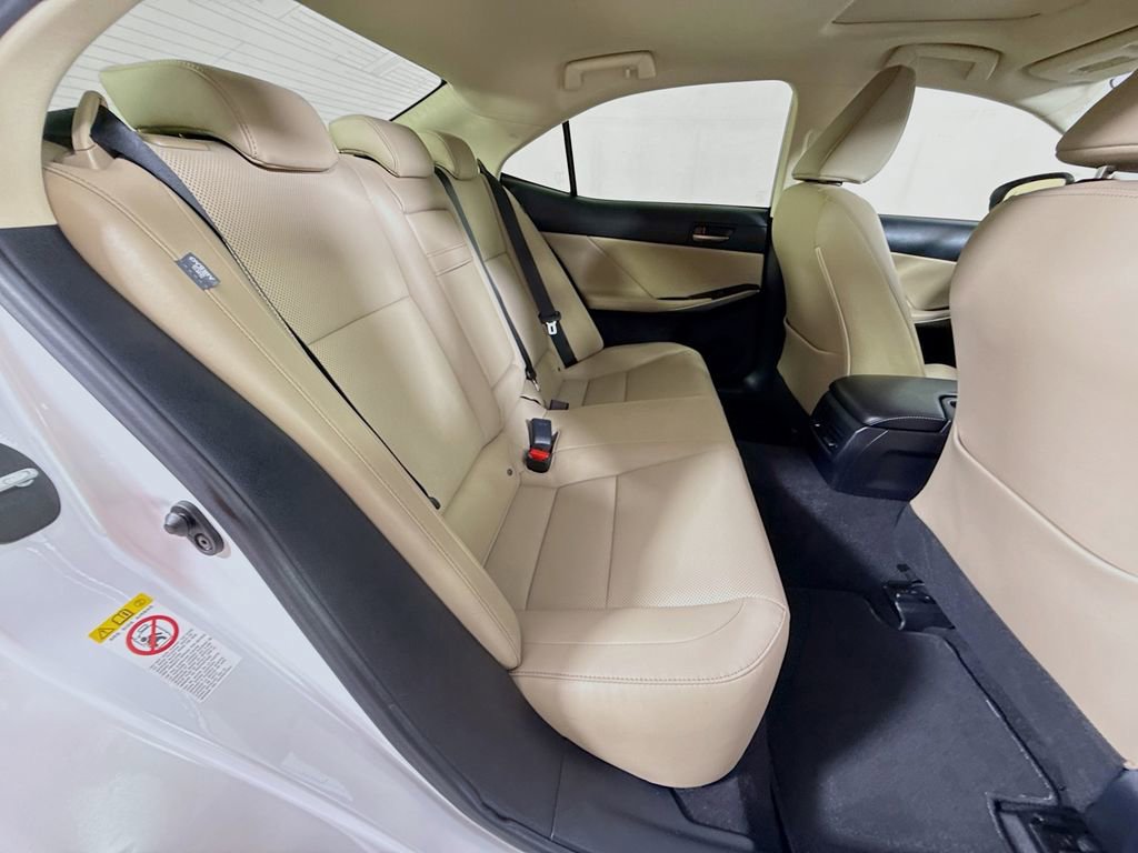 Used 2018 Lexus IS 300 w/ Premium Package image 29