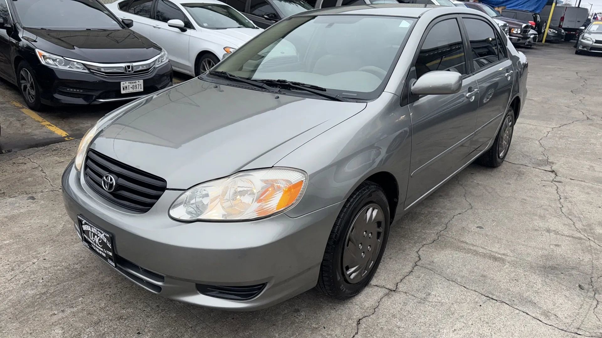 Used 2004 Toyota Corolla LE image 3