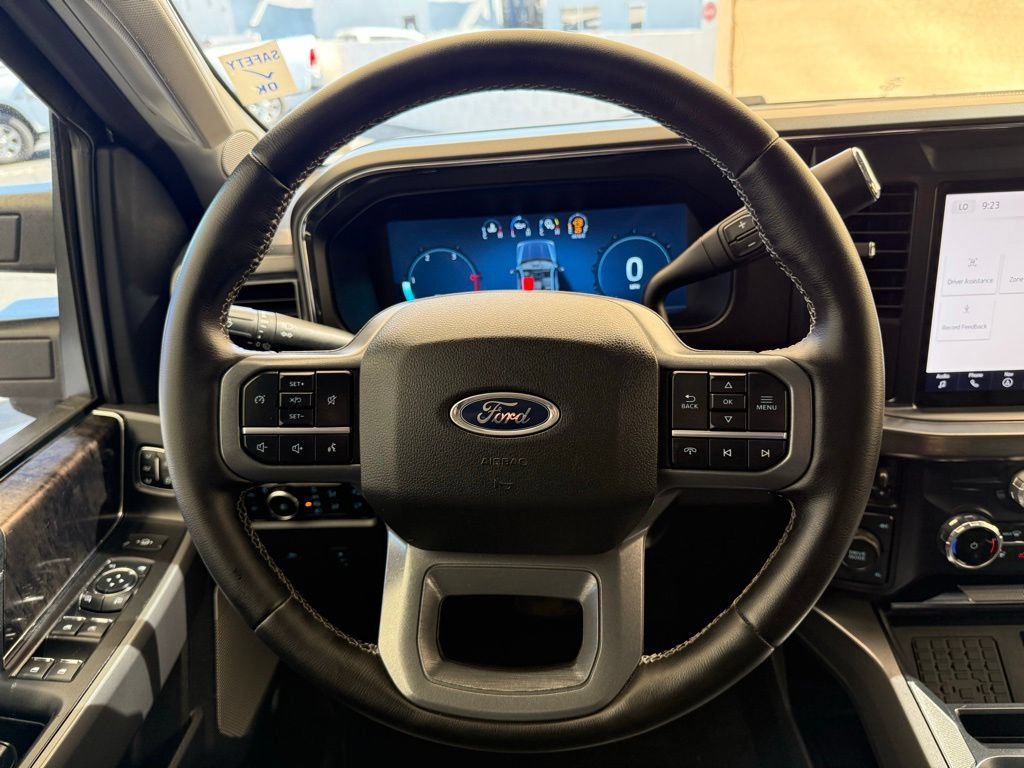 Used 2025 Ford F350 Lariat w/ Black Appearance Package AWD/4WD image 22