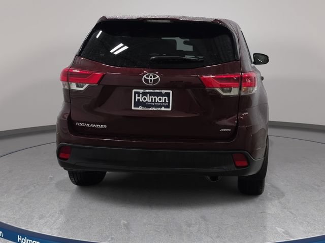 Used 2019 Toyota Highlander LE AWD/4WD image 7