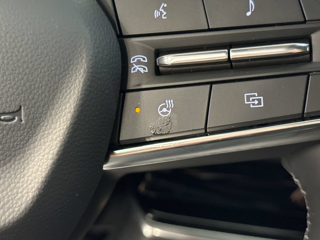 New 2026 Chevrolet Equinox LT w/ Safety and Technology Package FWD image 3