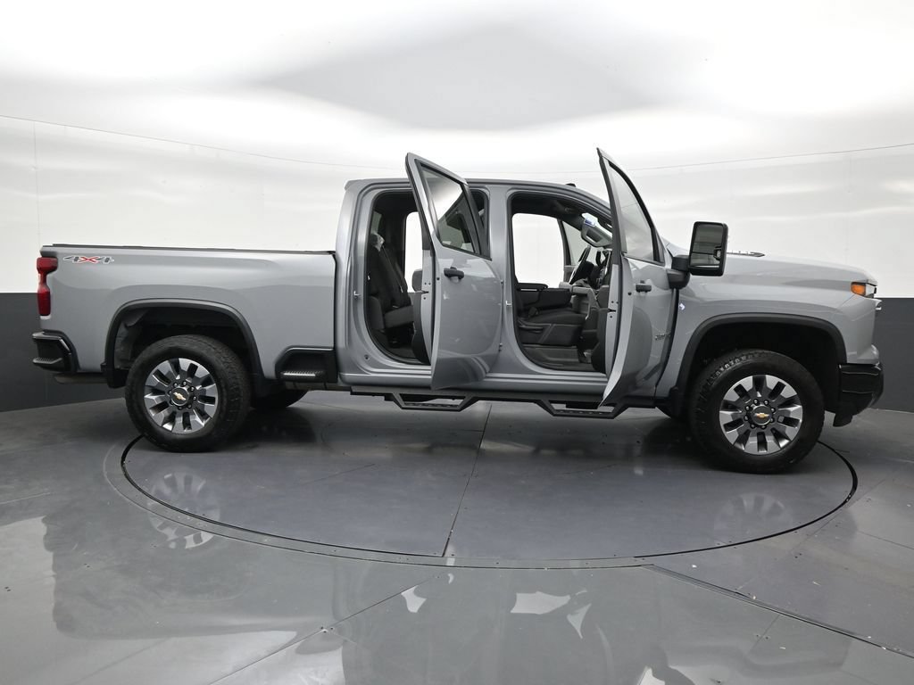 Used 2025 Chevrolet Silverado 2500 Custom w/ Custom Value Package AWD/4WD image 30