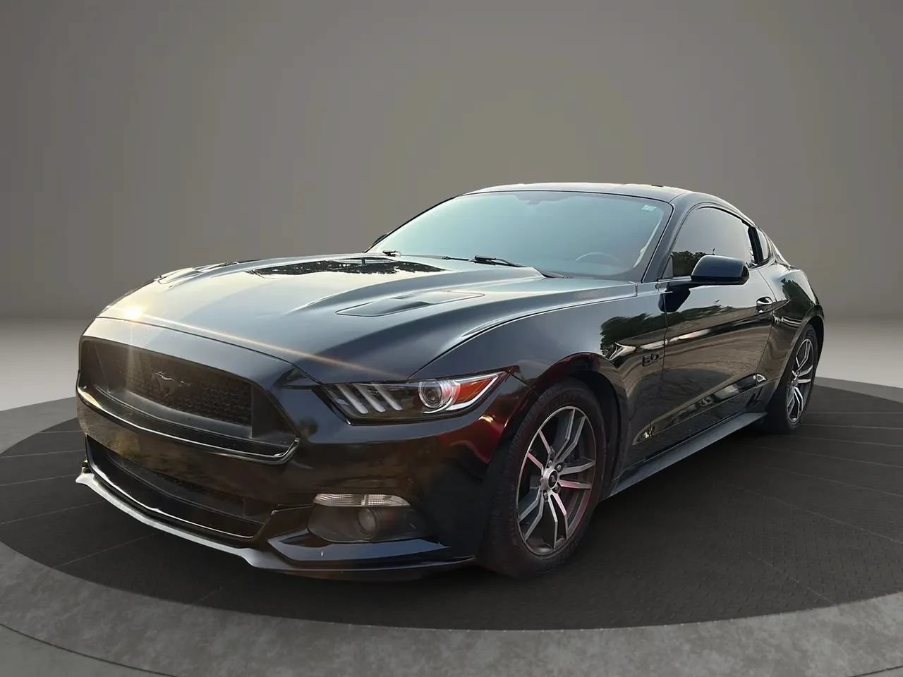 Used 2016 Ford Mustang GT RWD image 1