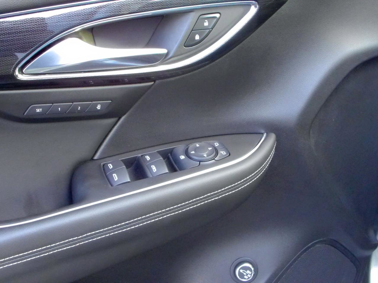 Used 2023 Buick Envision Essence w/ Sport Touring Package AWD/4WD image 12