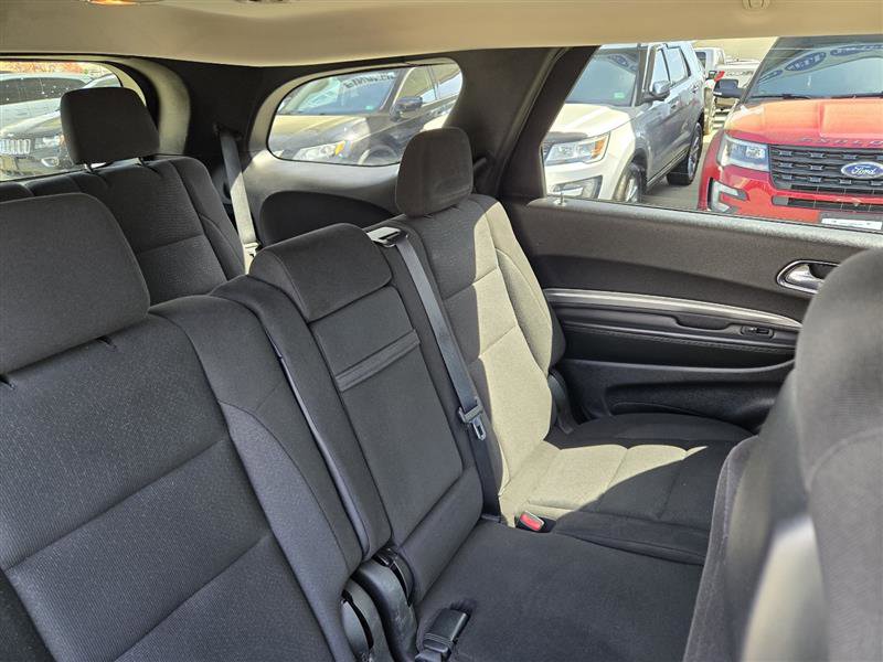 Used 2013 Dodge Durango SXT image 32