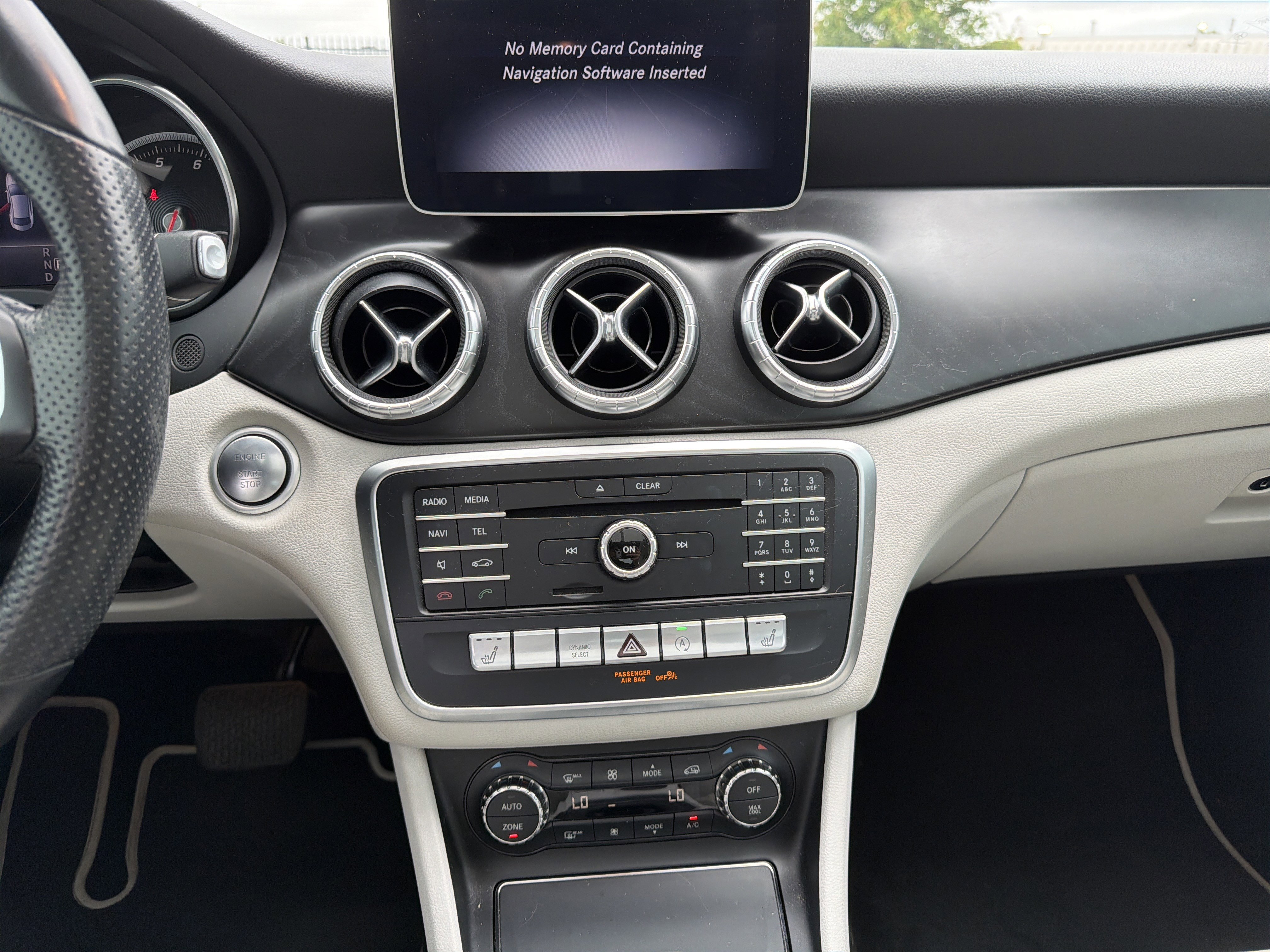 Certified 2019 Mercedes-Benz CLA 250 image 31