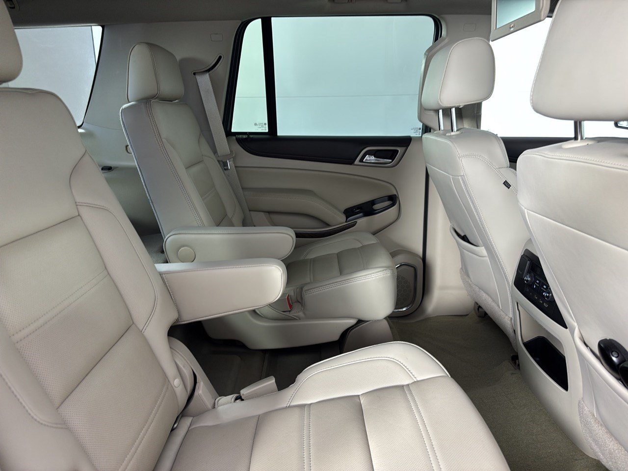 Used 2018 GMC Yukon Denali w/ Open Road Package RWD image 29